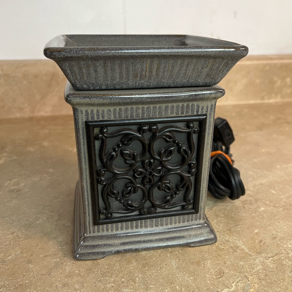 Scentsy Jane Wax Warmer